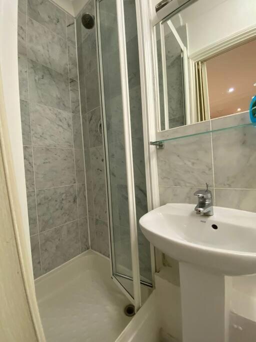 F2- Basement Studio Fits 1 Near Paddington Londra Esterno foto
